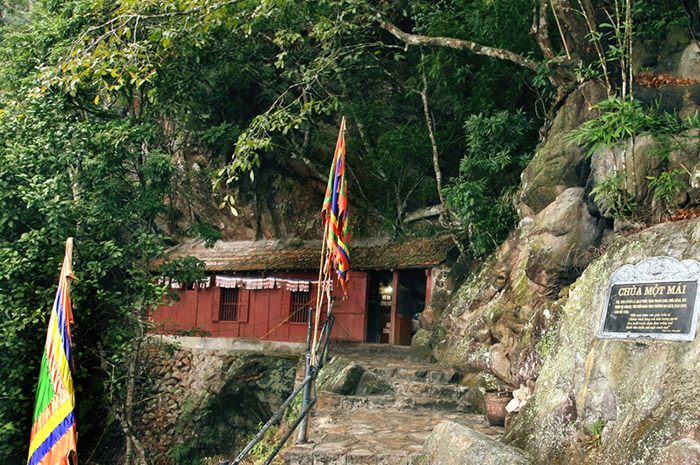 Chùa Một Mái Yên Tử 