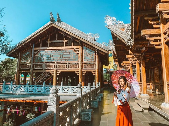 Viếng thăm chùa Sắc Tứ Khải Đoan