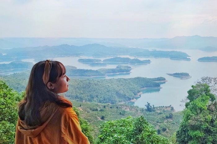 Hồ Tà Đùng 'vịnh Hạ Long' thu nhỏ ở Tây Nguyên