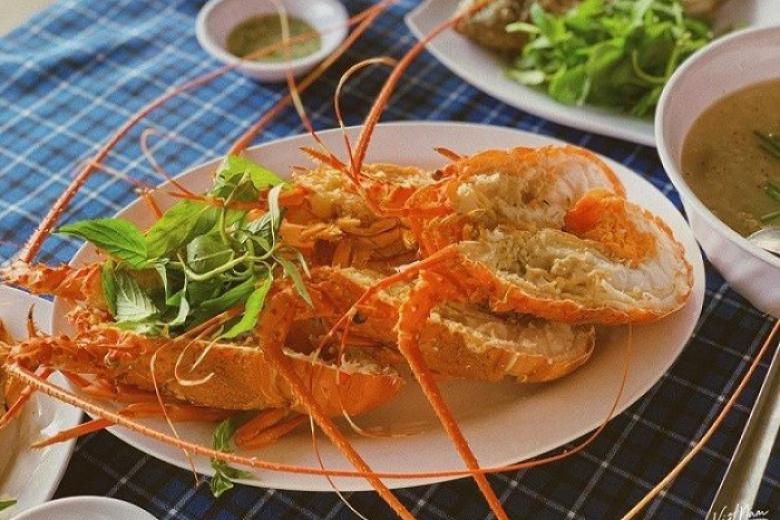 Thưởng thức hải sản Bình Hưng