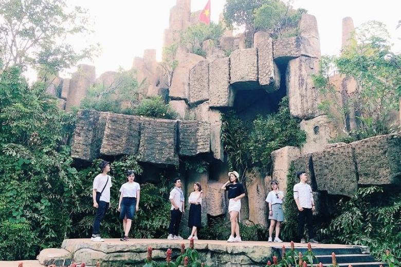 Làng cà phê Trung Nguyên