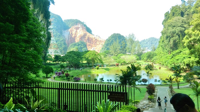 Kek Lok Tong Cave Temple