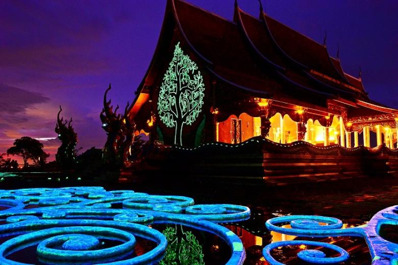 Wat Sirindhorn Wararam Phurao