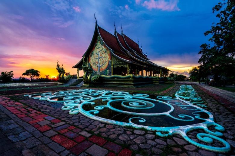 Wat Sirindhorn Wararam Phurao