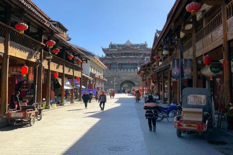 Thành cổ Tùng Phan