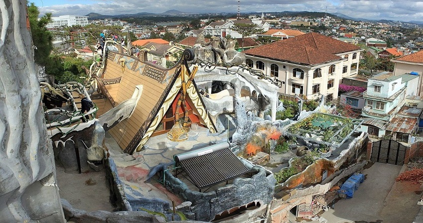 Crazy House
