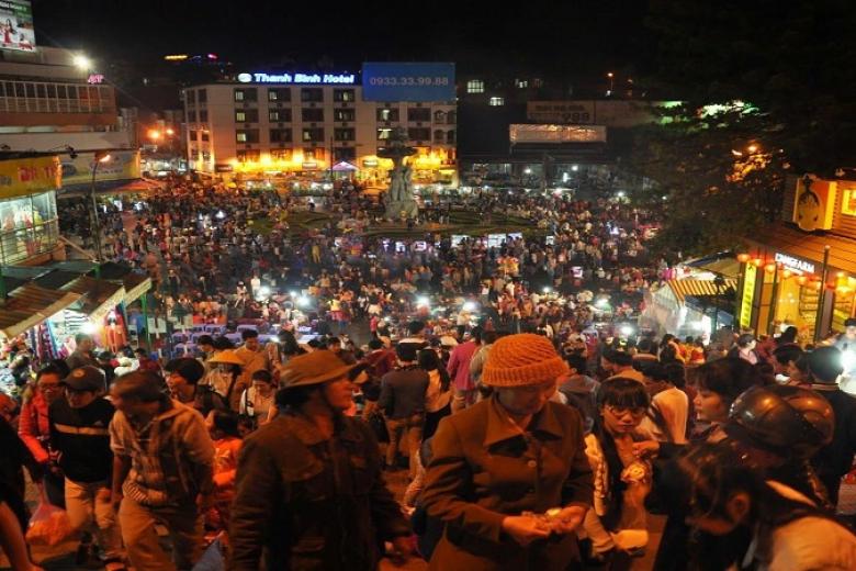 Chợ đêm Đà Lạt