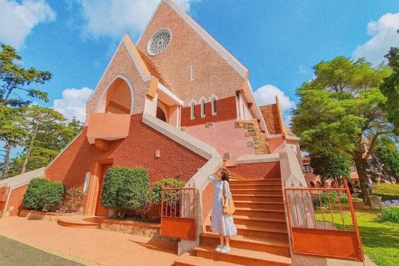 Nhà thờ Domaine De Marie