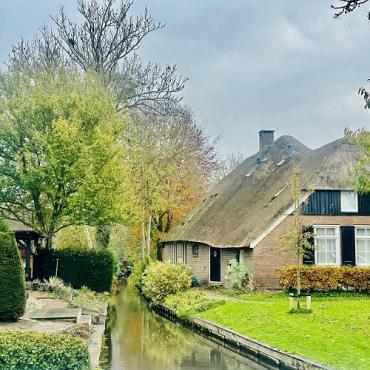 Tour Châu Âu 10N9Đ: Từ HCM - Pháp - Luxembourg - Bỉ - Hà Lan - Đức, Bay Air China