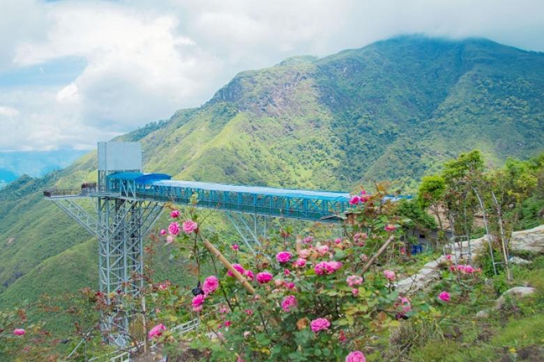 Cầu Kính Rồng Mây
