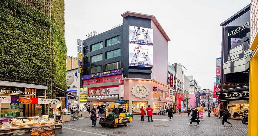 Khu phố đi bộ Myeongdong