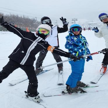 Tour Hàn Quốc 5N4Đ: Từ Hà Nội - Seoul - Nami -  Lotte World - Trượt Tuyết - Hái Dâu - Thư Viện Sách, Bay VN + KS 4* (Trưa - Tối MĐ)