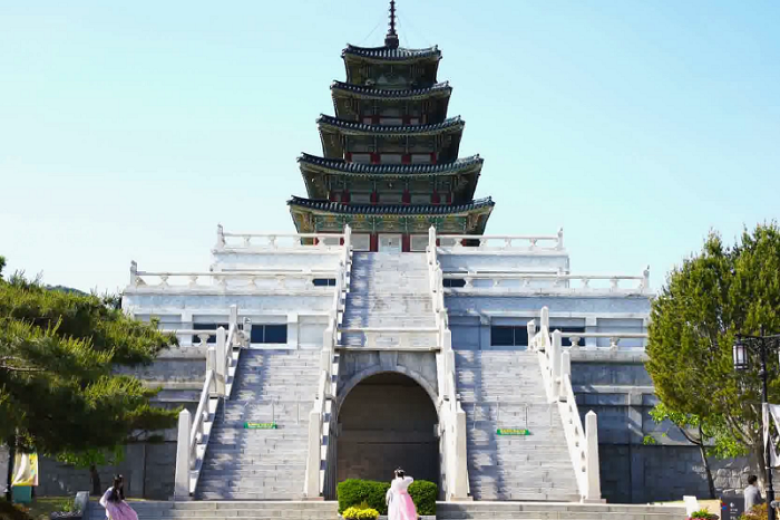 Bảo tàng dân gian Quốc gia (National Folk Museum)