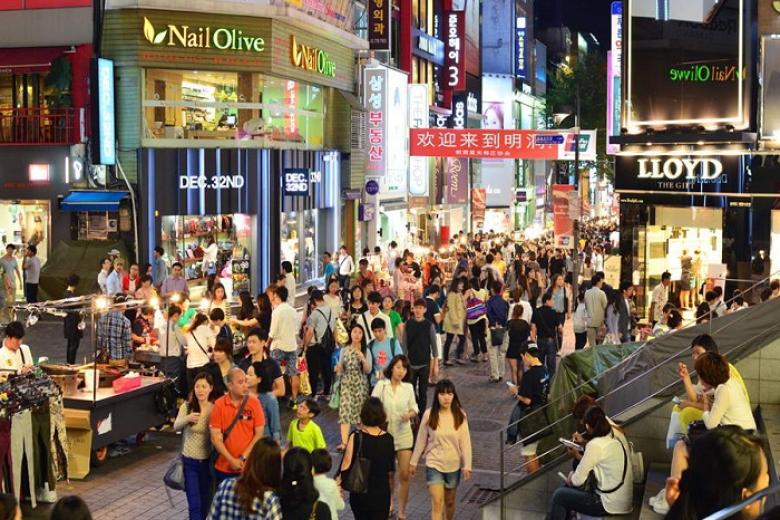 Khu phố đi bộ Myeongdong