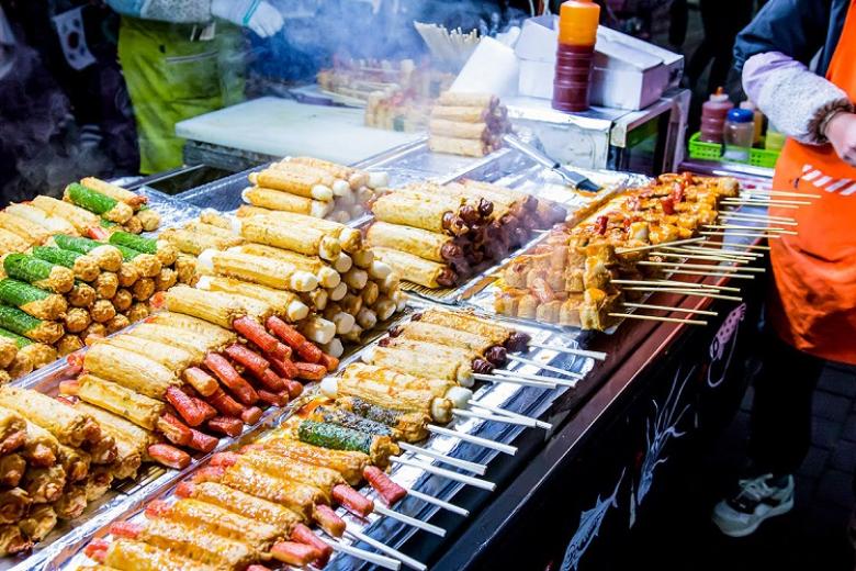 Khu phố đi bộ Myeongdong