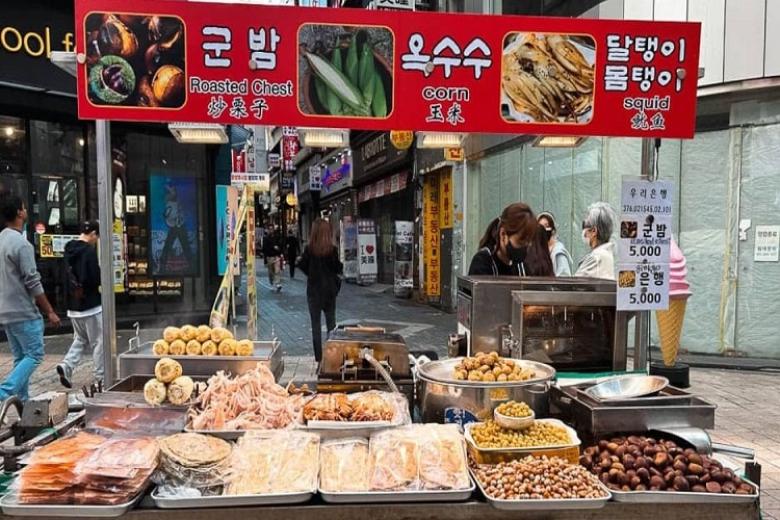 Khu phố đi bộ Myeongdong