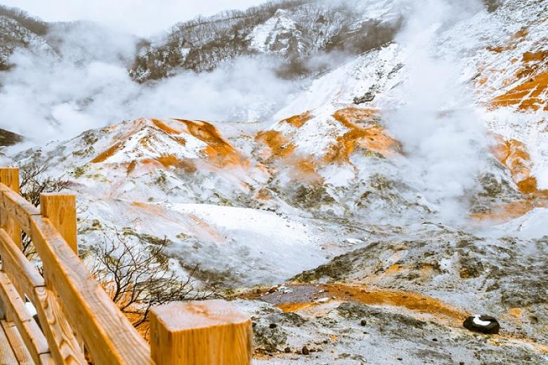 Thung lũng khoáng nóng Noboribetsu Jigokudani