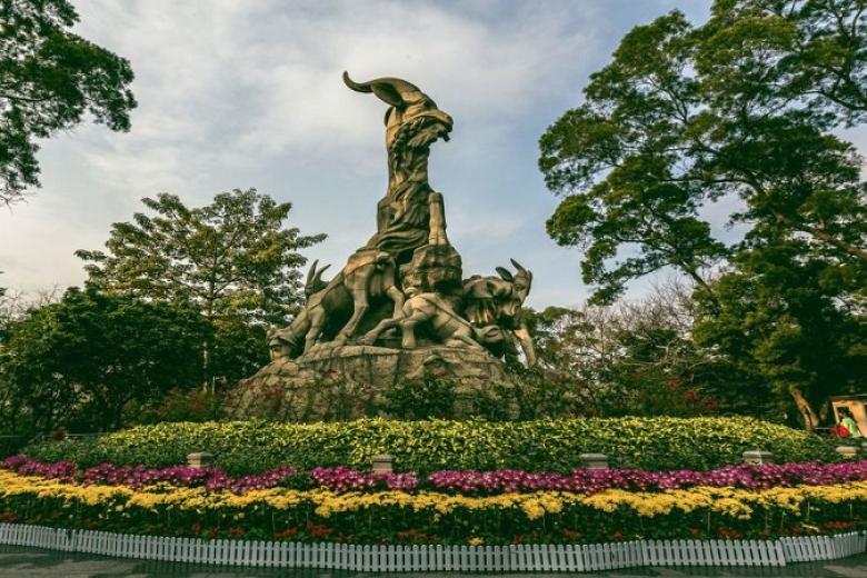Công viên Việt Tú