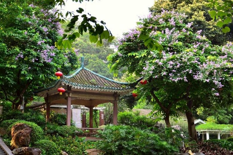 Công viên Việt Tú