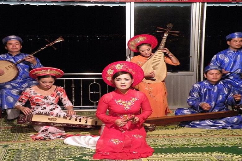 Ca Huế sông Hương