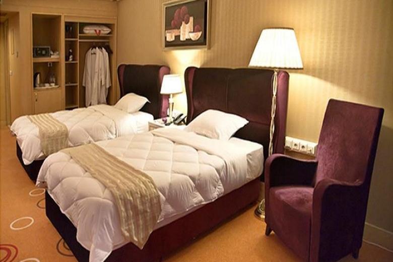 Shiraz Grand Hotel