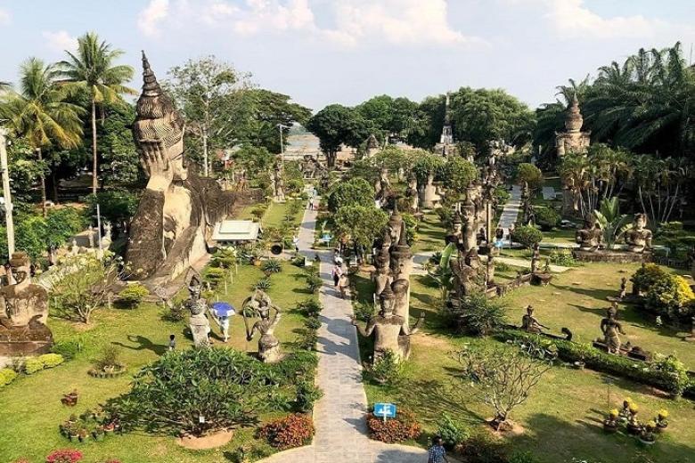 Công viên vườn tượng Phật Wat Xiêng Khuôn (Buddha Park)