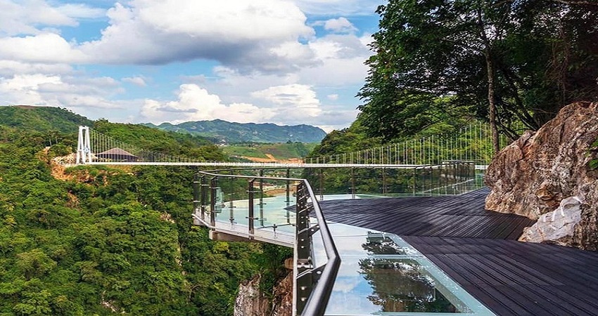 Cầu kính Bạch Long