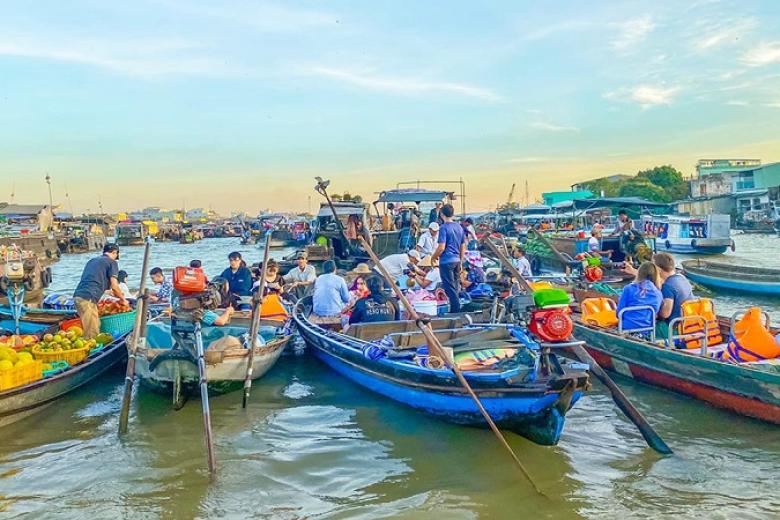 Chợ nổi Cái Răng