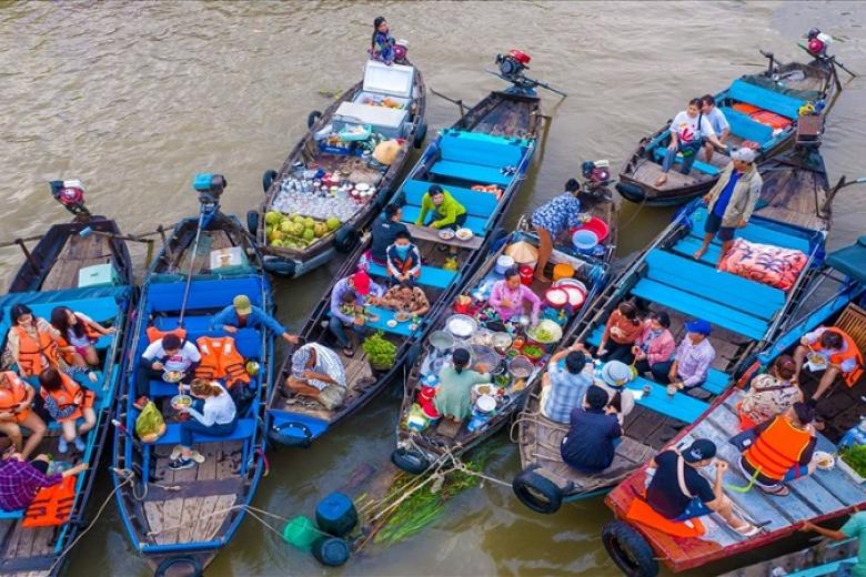 Chợ nổi Cái Răng