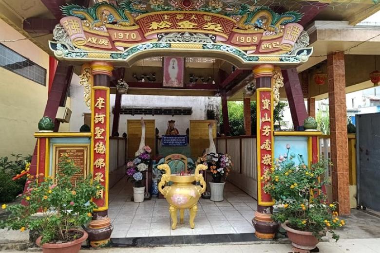 Chùa Đất Sét