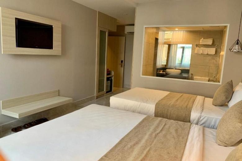 Holiday 2 Hotel
