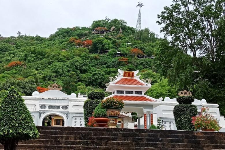 Lăng Thoại Ngọc Hầu