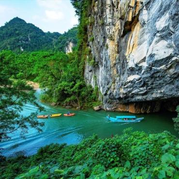 Tour miền Trung 5N4Đ: Từ Đà Nẵng - Bà Nà - Hội An - Huế - Động Phong Nha, Xe Ô tô + KS 3*, giá ưu đãi - Khởi hành thứ 4 & Thứ 7 Hàng tuần