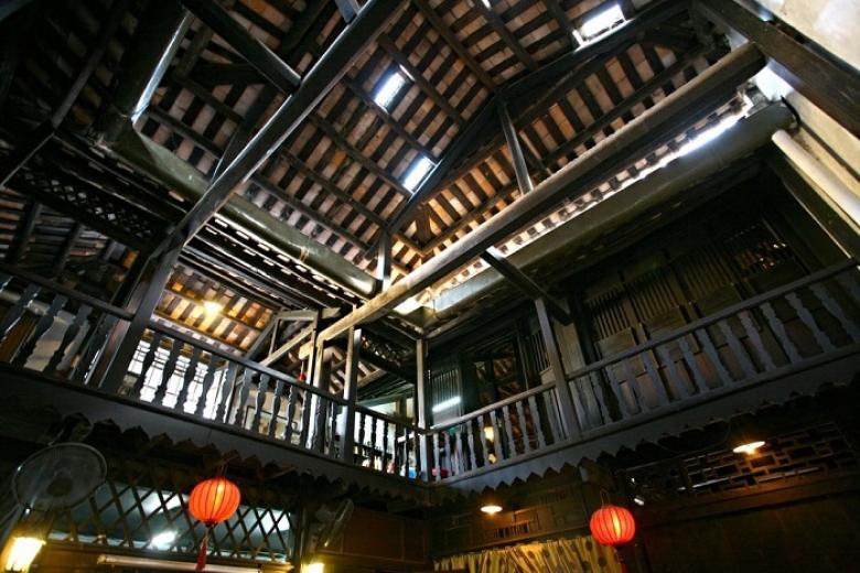 Nhà cổ Phùng Hưng