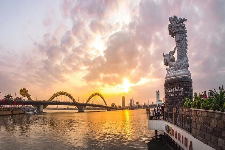 Tượng cá chép hóa long