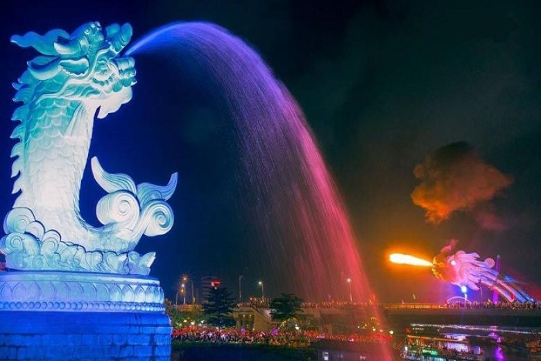 Tượng cá chép hóa long