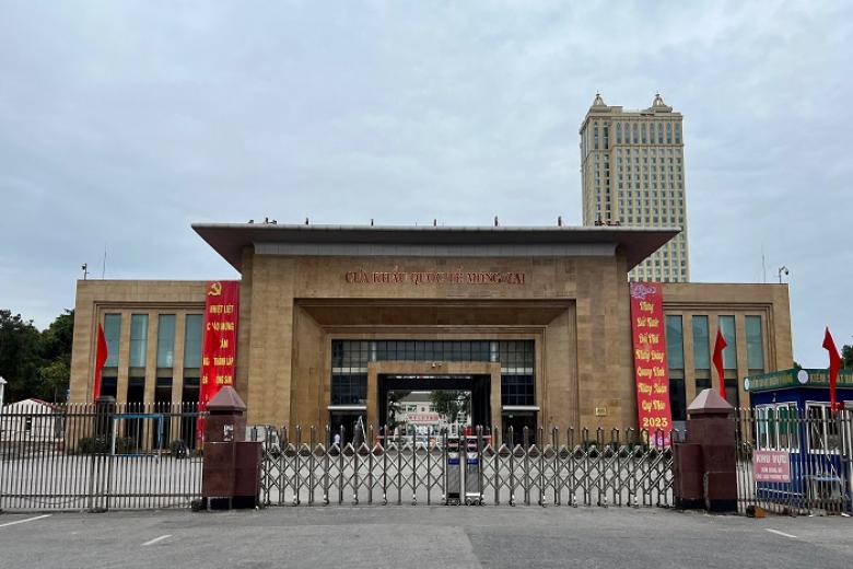 Cửa khẩu Móng Cái