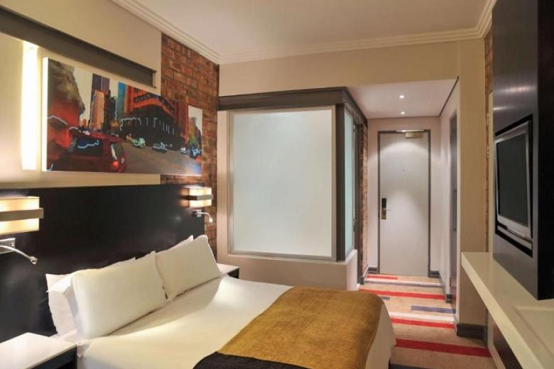 Garden Court Victoria Junction