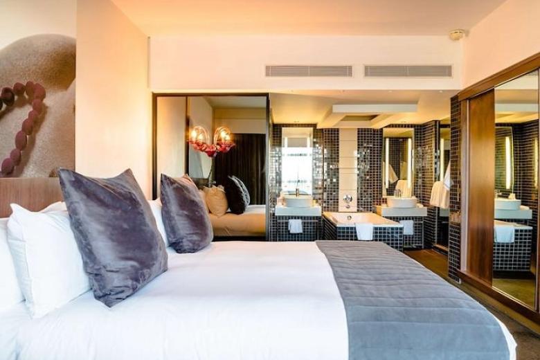 Southern Sun Rosebank