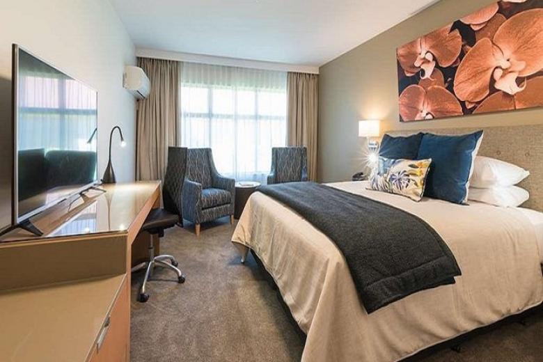 Distinction Hamilton Hotel & Conference Centre