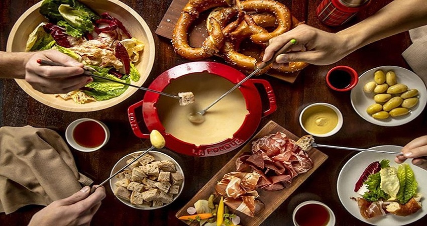 Lẩu phô mai fondue