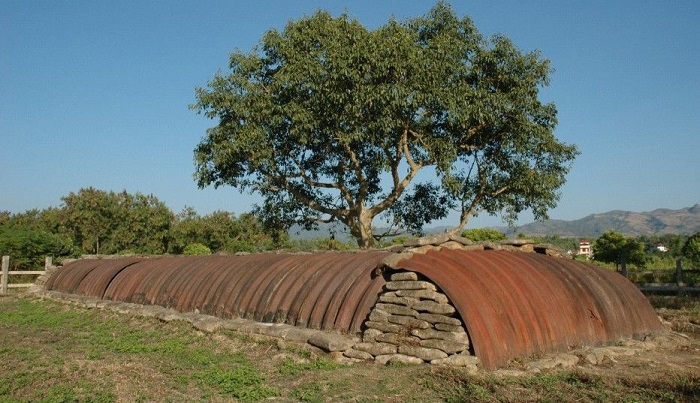 Hầm chỉ huy của tướng Đờ Cát