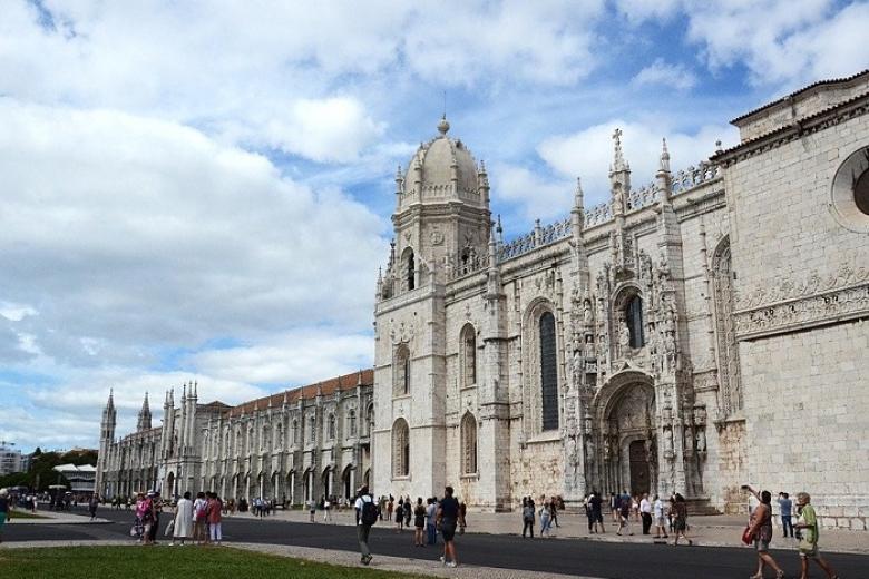 Tu viện Jeronimos (vé vào trong)