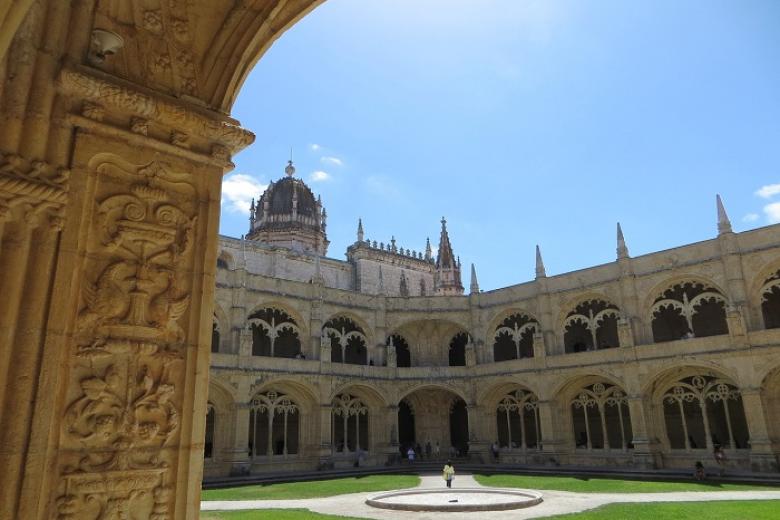 Tu viện Jeronimos (vé vào trong)