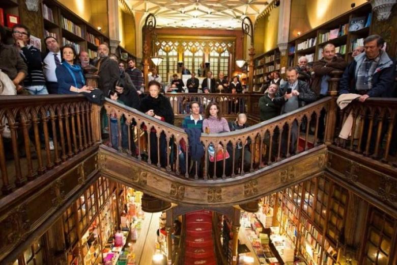 Hiệu sách Lello & Irmão