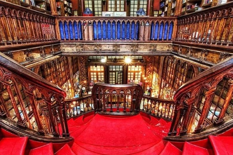 Hiệu sách Lello & Irmão