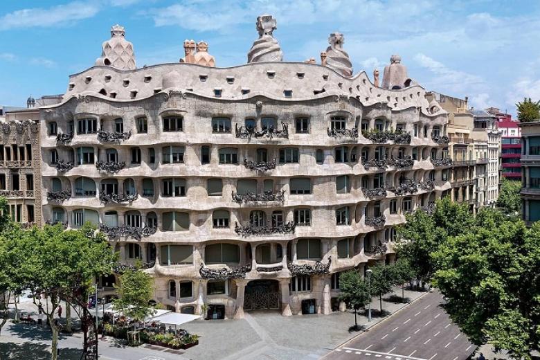 Tòa nhà Casa Mila