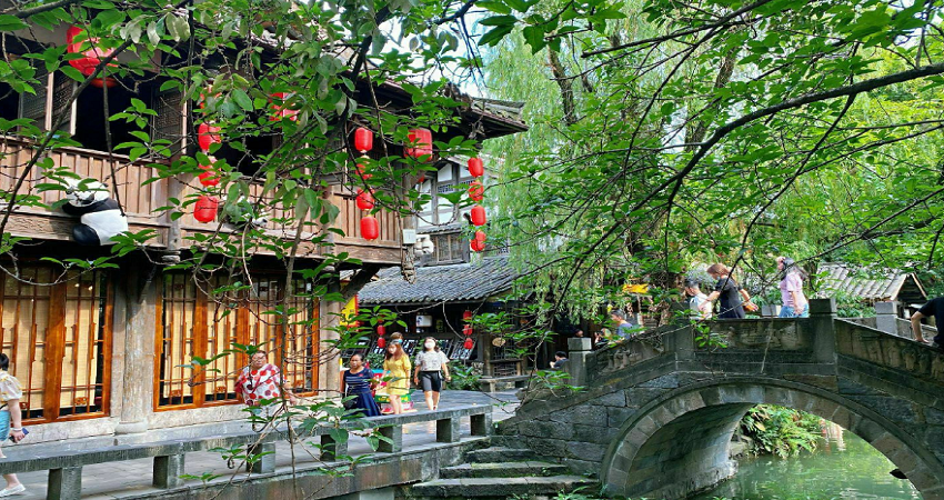 Phố cổ Cẩm Lý