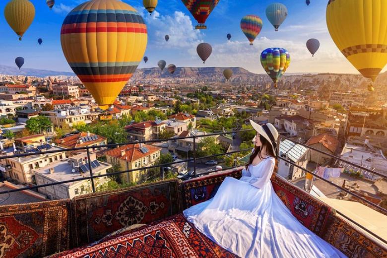 Chiêm ngưỡng cảnh bình minh ở Cappadocia