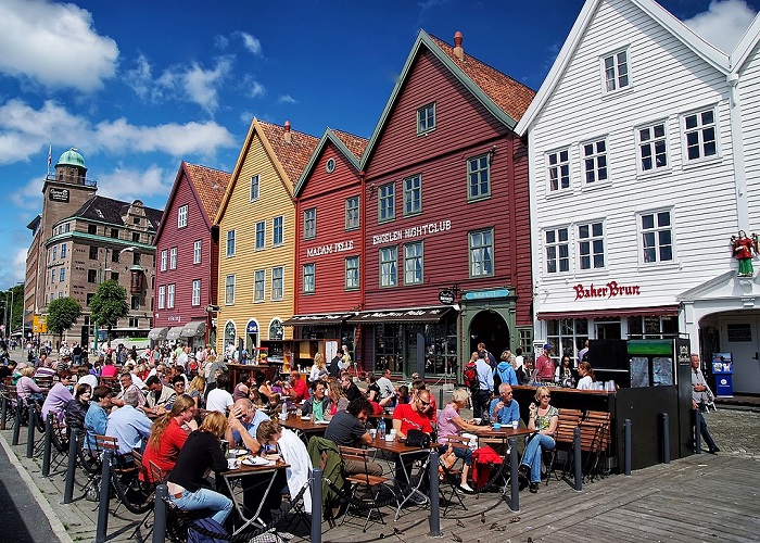 Vui chơi, tham quan